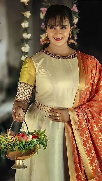 Shalu Menon, malayalam actress HD phone wallpaper