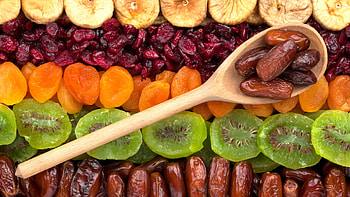 Kiwi fruit figs, Dried apricots, Food HD wallpaper