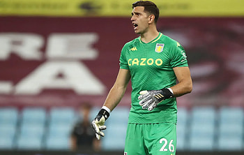 Emiliano Martinez Aston Villa Goalkeeper, soccer, Emiliano Martinez, Aston Villa F.C. HD wallpaper