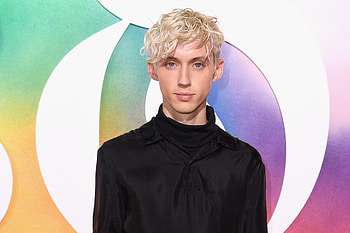 Troye Sivan, Music critic, Eminem controversy, Teen Vogue HD wallpaper