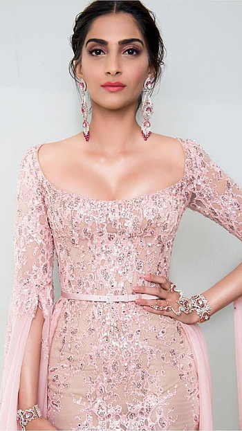 Sonam Kapoor, Bollywood, Sonam Kapoor Heroine HD phone wallpaper