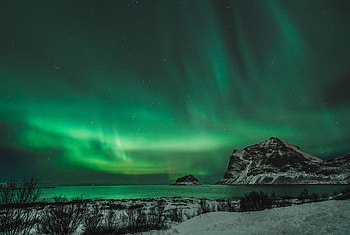 Green lights, Northern Lights, night, nature HD wallpaper
