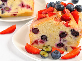 Delicious fruitcake, sweets, delicious, snacks, food, fruitcake, bake HD wallpaper
