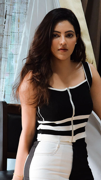Athulya ravi, tamil actress HD phone wallpaper