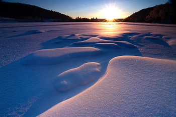 A Winter Morning, blue, winter, white, graphy, beautiful, snow, nature, sky, sun, sunset HD wallpaper