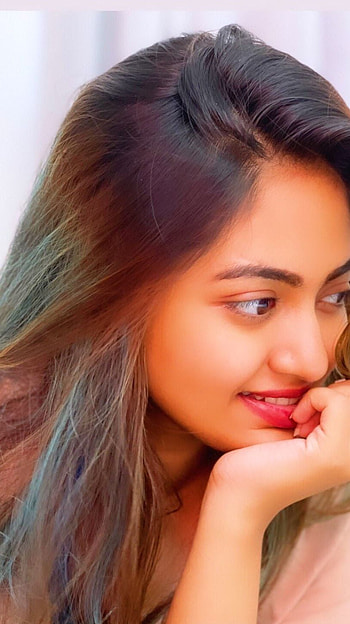 Shalin zoya, malayalam actress HD phone wallpaper