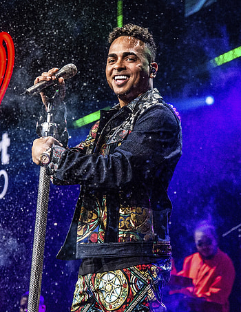 Y100's Jingle Ball, Ozuna HD phone wallpaper