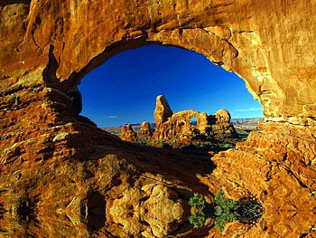 Looking Through, blue, circle, canyon, sky, nature, rock HD wallpaper