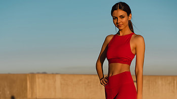 Victoria Justice Fabletics hoot 2020 , victoria-justice, celebrities, girls, hoot HD wallpaper