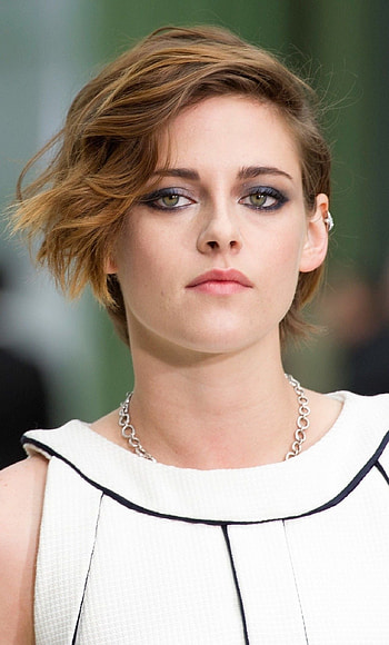 Kristen Stewart, Mobile , On-the-go beauty, Digital charm HD phone wallpaper