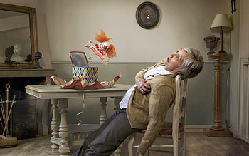 Deathly surprise, deathly, clown, situation, creative, old woman, fantasy, box, funny, surprise HD wallpaper