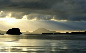 Nature, Mountains, Sea, Shine, Light, Silhouettes, Evening HD wallpaper