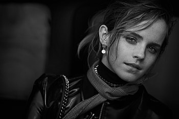Emma Watson 2017 Black And White, emma-watson, celebrities, girls, monochrome, black-and-white HD wallpaper