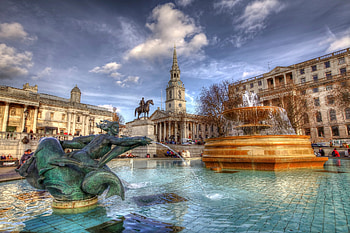 Trafalgar Square, Engrossing fountains, R graphy, London's skyline HD wallpaper