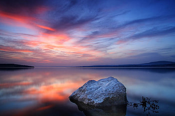 Water at sunset, graphy, bulgaria, sky, water, sunset, rock HD wallpaper