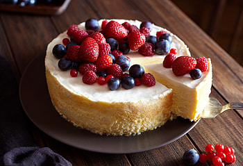 Cheesecake masterpiece, , Indulgent dessert, Appetizing treat HD wallpaper