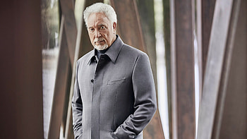Tom Jones, Reality, Financial Times HD wallpaper