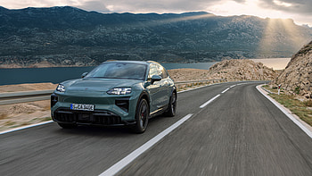 2026 Porsche Cayenne Turbo Electric, SUV, car HD wallpaper