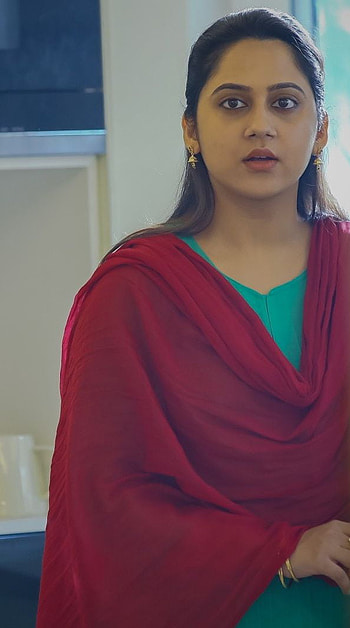 Miya George, driving school, malayalam movie HD phone wallpaper