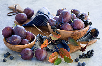 Fruits, Food, Berries, Rowan, Plums, Aronia HD wallpaper