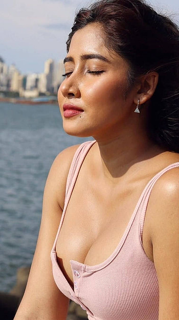 Sofia Ansari, tiktok star HD phone wallpaper