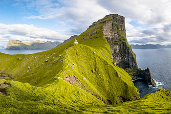 Stunning landscapes, Tranquil islands, Rocky cliffs, Nordic paradise HD wallpaper