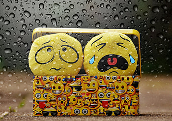 Smile Cry Box, funny, smile, rain, box HD wallpaper
