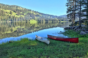 Idaho getaways, Cozy cabins, Vacation rentals, Perfect retreats HD wallpaper