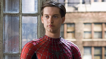 Sam Raimi films, Marvel producer, Spiderman story, Entertainment HD wallpaper