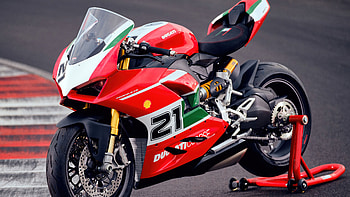 Ducati Panigale V2, Bayliss , Sports bikes, Race track HD wallpaper