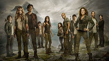 Marie Avgeropoulos, Working mirror HD wallpaper