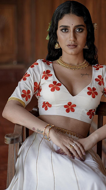 Priya warrior, mallu actress HD phone wallpaper