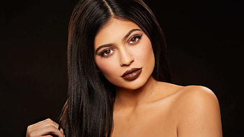 Kylie Jenner, Portrait, U HD wallpaper