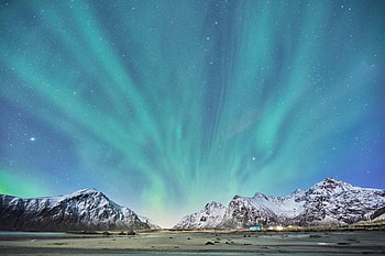 Landscape, Nature, Mountains, Snow, Snow Covered, Snowbound, Northern Lights, Aurora Borealis HD wallpaper