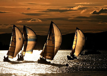 Golden Night Sailing, night, golden, boats, sailing, sky, peaceful, water, gold HD wallpaper