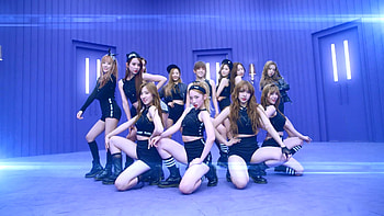 WJSN (Cosmic Girls), MV catch me, Bugs HD wallpaper
