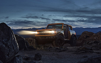 2021 Ford Bronco, New orange color, High-resolution , Striking exterior HD wallpaper