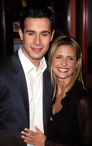 Freddie Prinze Jr., Movies, Sarah Michelle Gellar, Lasting marriage HD phone wallpaper