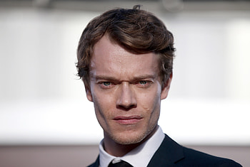Alfie Allen Game Of Thrones, alfie-allen, celebrities, male-celebrities HD wallpaper