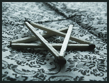 Match Pentagram from Demon HD wallpaper
