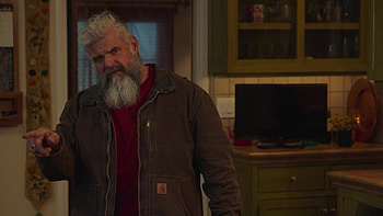 Carhartt mens jacket, Better Things S04E05 HD wallpaper