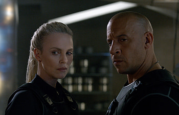 Charlize Theron Vin Diesel In The Fate of the Furious, the-fate-of-the-furious, fast-8, fast-and-furious, movies, 2017-movies HD wallpaper
