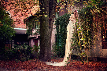 the_world_of_tomorrow, house, women, nature, dress, tree HD wallpaper