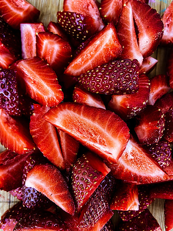 Food, Strawberry, Berry, Fruit, Lobules, Slices HD phone wallpaper