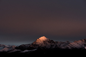 Evening, clean sky, mountains, peak, nature HD wallpaper