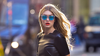 Gigi Hadid, sunglasses, blue, cosmopolitan, 2018 HD wallpaper