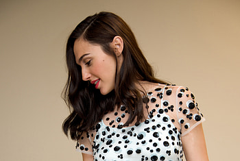 Gal Gadot 2017 hoot, gal-gadot, celebrities, girls, smiling HD wallpaper
