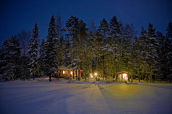 Cabins at Winter Forest, trees, firs, light, snow HD wallpaper