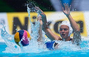 Sports gallery, Water polo section, Pool action, High-quality shots HD wallpaper