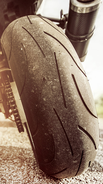 Sports Bike Tyre, tyre, sports bike, speed HD phone wallpaper